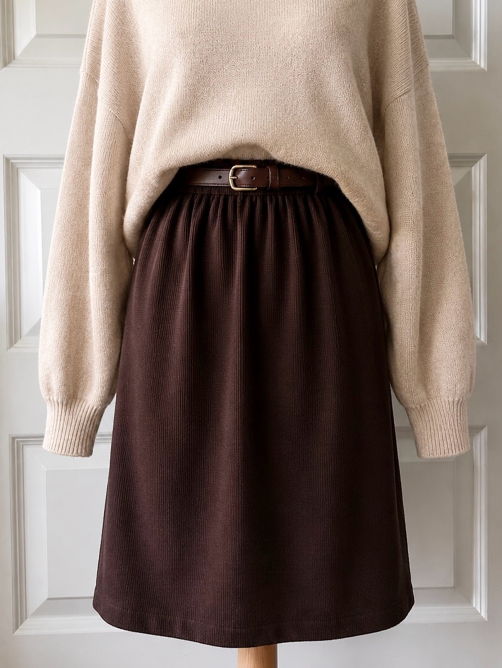 Vintage Pablo Collections Brown Ribbed Knit Midi Skirt Elastic Waist 70s/80s